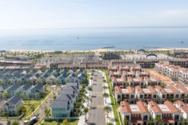 Nỗi khổ của nhà giàu đầu tư biệt thự, nếu không thoát được hàng có nguy cơ mỗi tháng 'còng lưng' trả lãi bằng lô đất quê