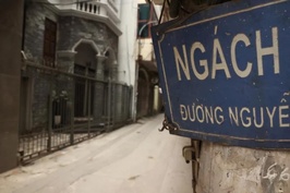 Nhà trong ngõ Hà Nội thiết lập mặt bằng giá mới