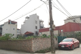 Đất làng quê có giá gần 200 triệu đồng/m2 trước thềm lên phố