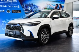 Toyota Corolla Cross 2023 ra mắt - tăng giá cao nhất 19 triệu đồng