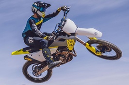 Google kết hợp cùng Husqvarna để sản xuất môtô