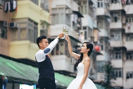 Không biết mặt cô dâu, chú rể vẫn phải mừng cưới 500.000 đồng