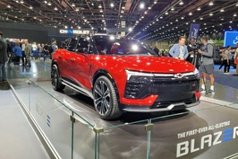 Lộ diện SUV điện chạy 515km khi no pin, ngập công nghệ, có làm khó VinFast VF8 trên đất Mỹ? 