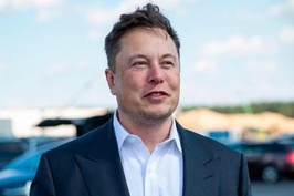 Elon Musk mất hơn 100 tỷ USD trong chưa đầy một năm