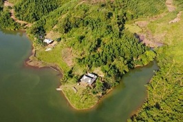 Hết thời 'bỏ phố về rừng', đến thời 'bán farmstay về phố'