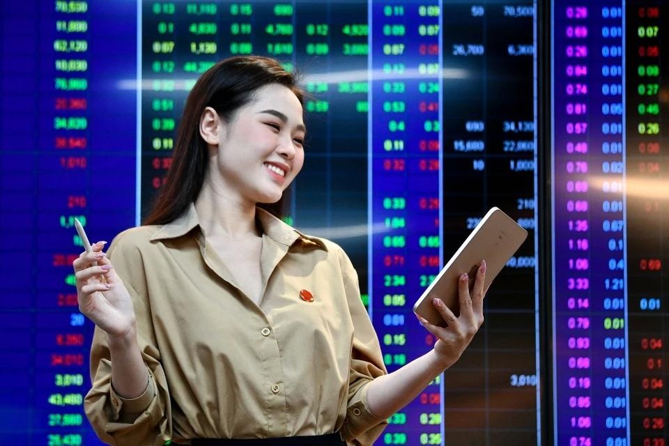 Chứng khoán thoát thua trước kỳ nghỉ lễ 2/9