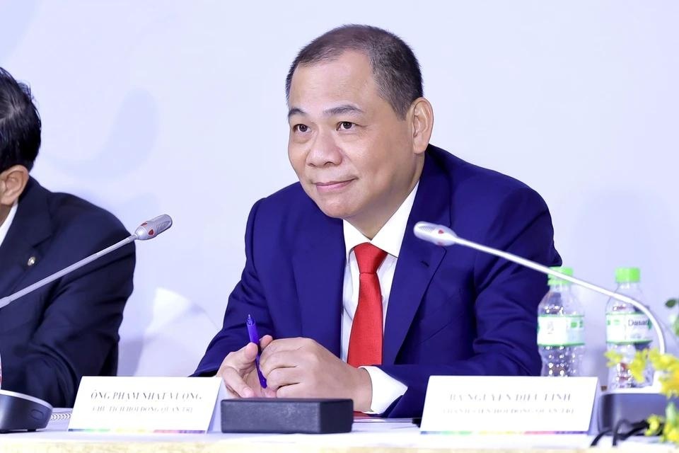 Ông Phạm Nhật Vượng đã tài trợ 1 tỷ USD cho VinFast
