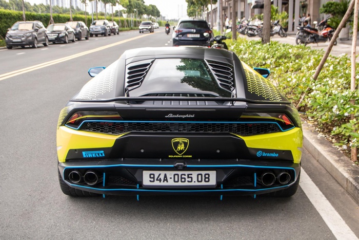 Lamborghini Huracan được làm mới theo phong cách xe đua tại 