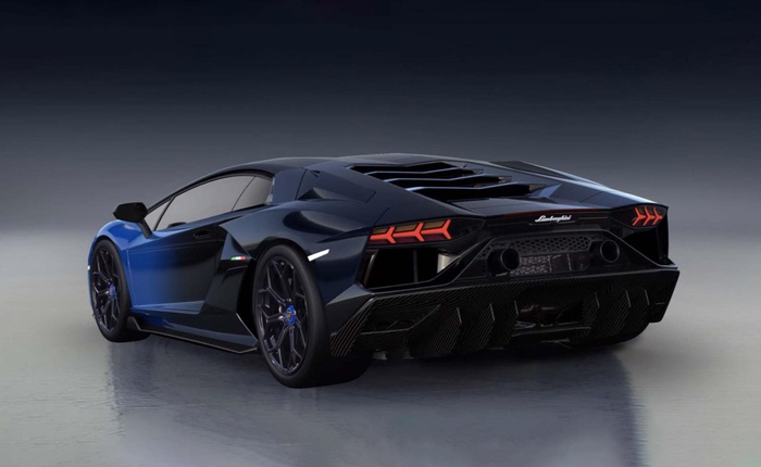 Chiếc Lamborghini Aventador Coupe cuối cùng đến tay khách hàng