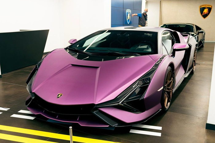 Dàn siêu xe Lamborghini hàng hiếm hội tụ tại Hong Kong