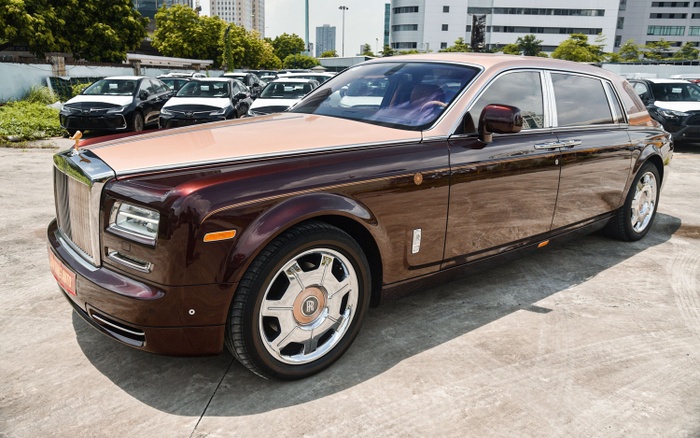 Rolls Royce Ghost Rose Gold Wallpaper Download  MobCup