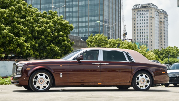 Discontinued RollsRoyce Phantom 20162015 Price  Images Colors   Reviews  CarWale